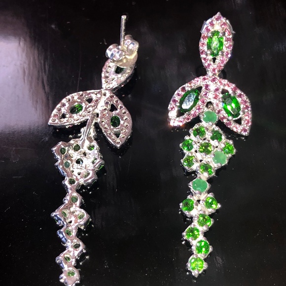 Exquisite Genuine Emerald Chrome Diopside Earrings - Picture 8 of 9